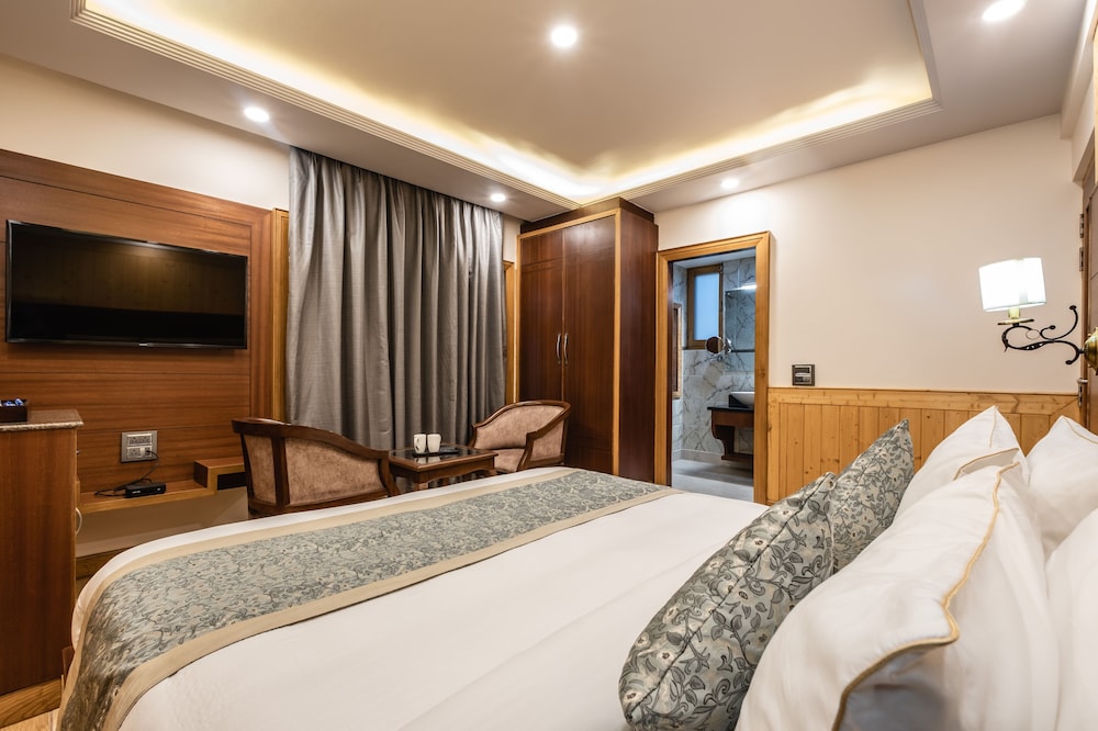 Basic Double Room photo 3