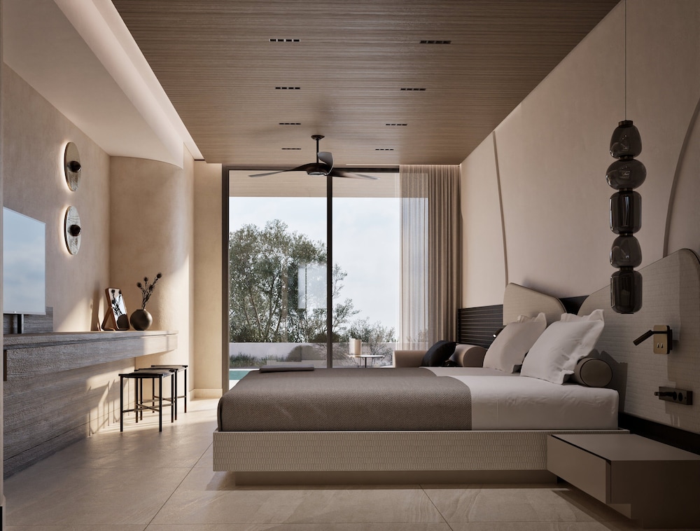 Superior Room Swim-Up
