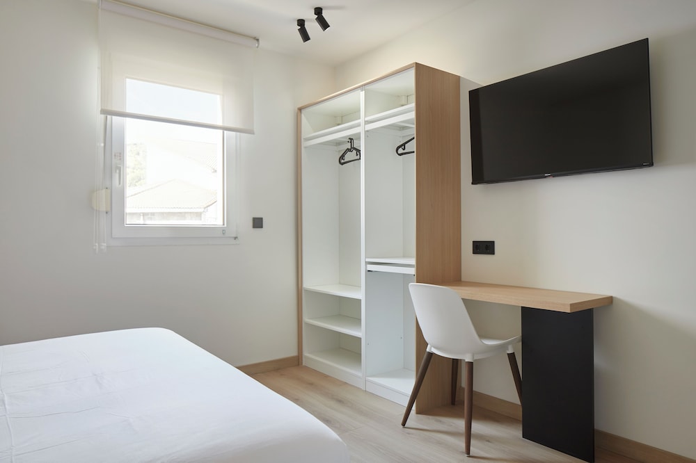 Basic Double Room photo 2