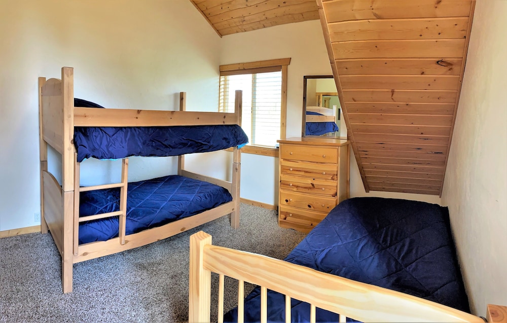 Triple Room, Multiple Beds, Non Smoking, Balcony photo 1