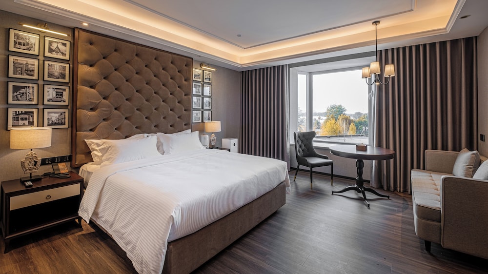 Luxury Single Room