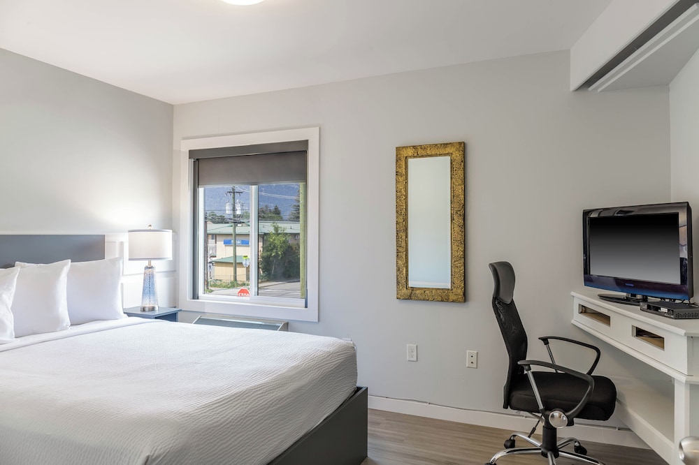 Deluxe Room, 2 Queen Beds, Non Smoking, Kitchenette