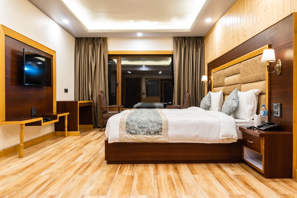 Premier Room - Photo 3