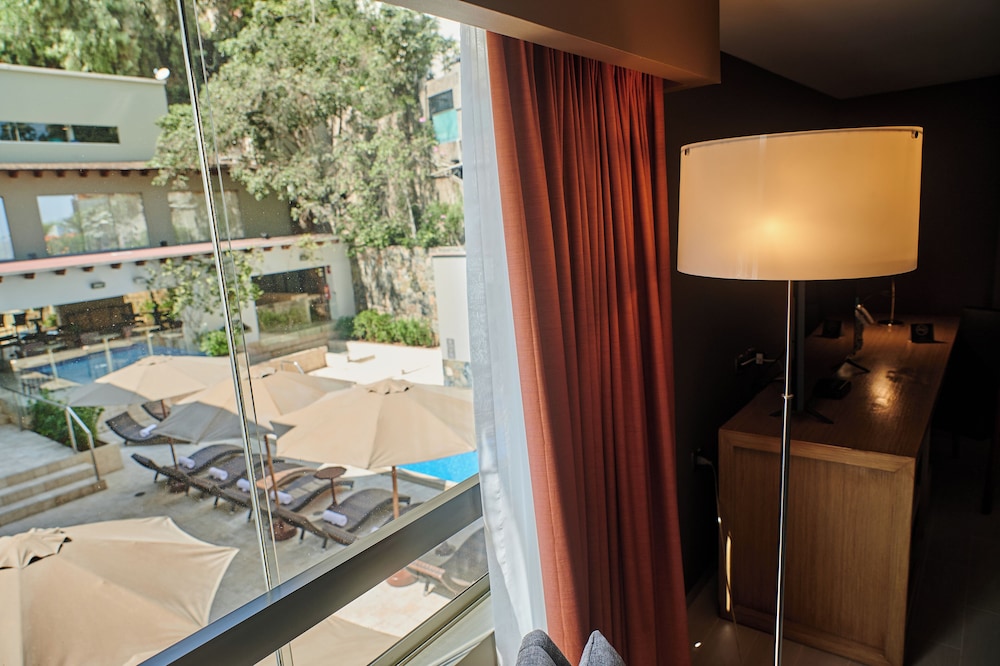 Deluxe Twin Room, Pool View - Photo 5