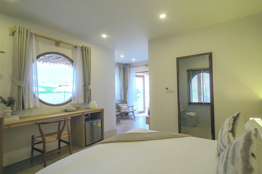 Private Beachfront Villa (112) - Photo 11