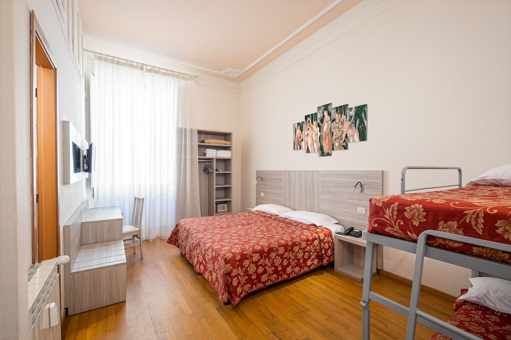 Classic Quadruple Room