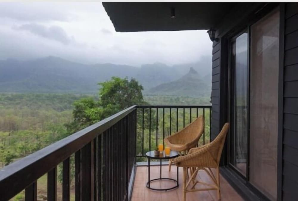 Luxury Villa, 2 Bedrooms, Balcony, Garden View photo 2