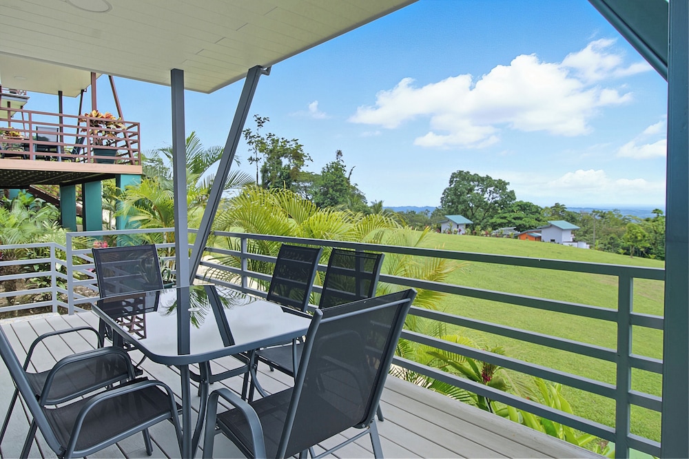 Standard Bungalow, Balcony, Hill View