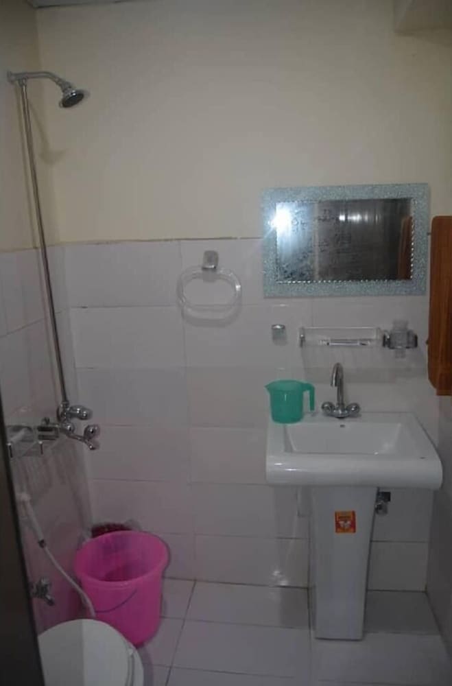 Standard Double Room photo 3