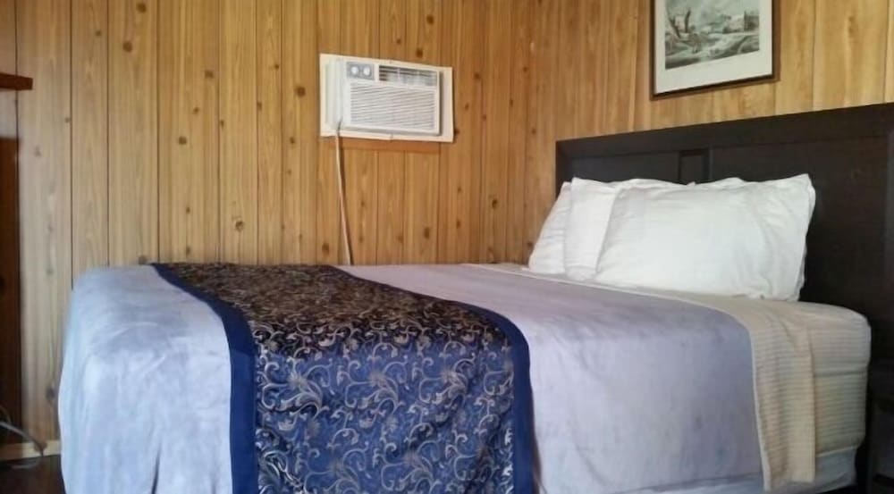 Queen and Twin Room photo 1