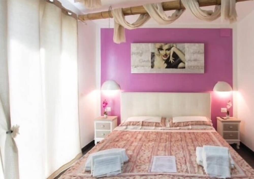 Junior Double Room, Patio, Courtyard View