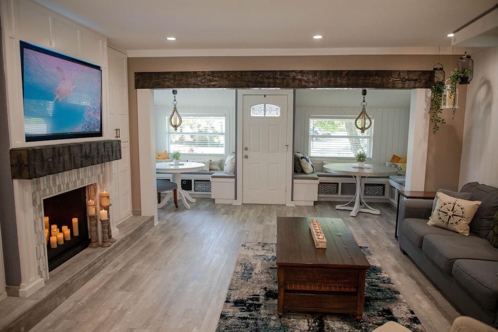 Family Home with Private Pool Yard Only 24 Mi to Disney, Bilde 25