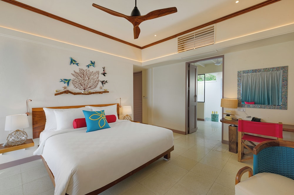 Lagoon Villa with Pool photo 3