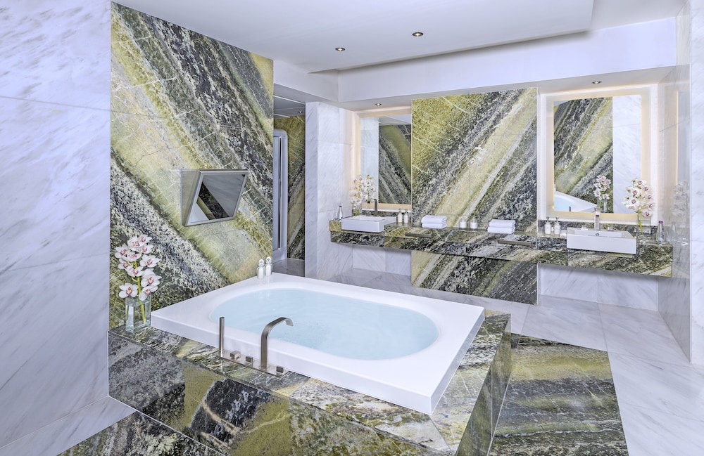 Suite (Penthouse)