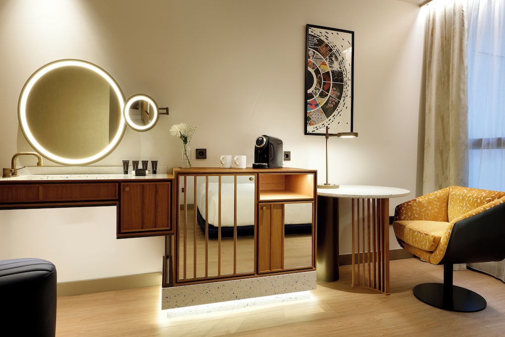 Classic Room, Mobility Accessible photo 3