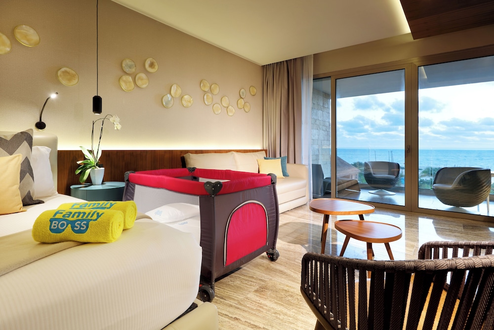 Family Selection Loft Suite Jacuzzi Terrace