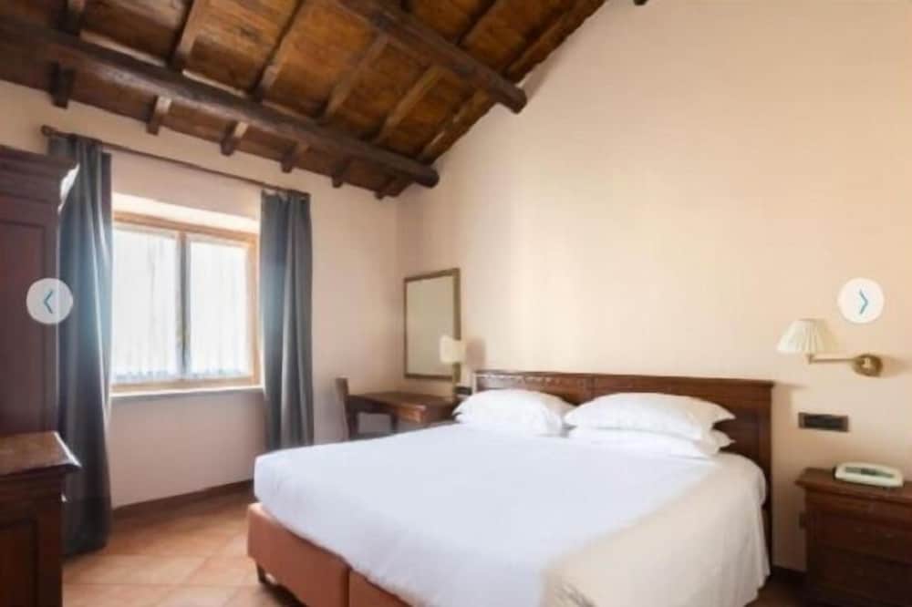 Economy Double or Twin Room photo 1