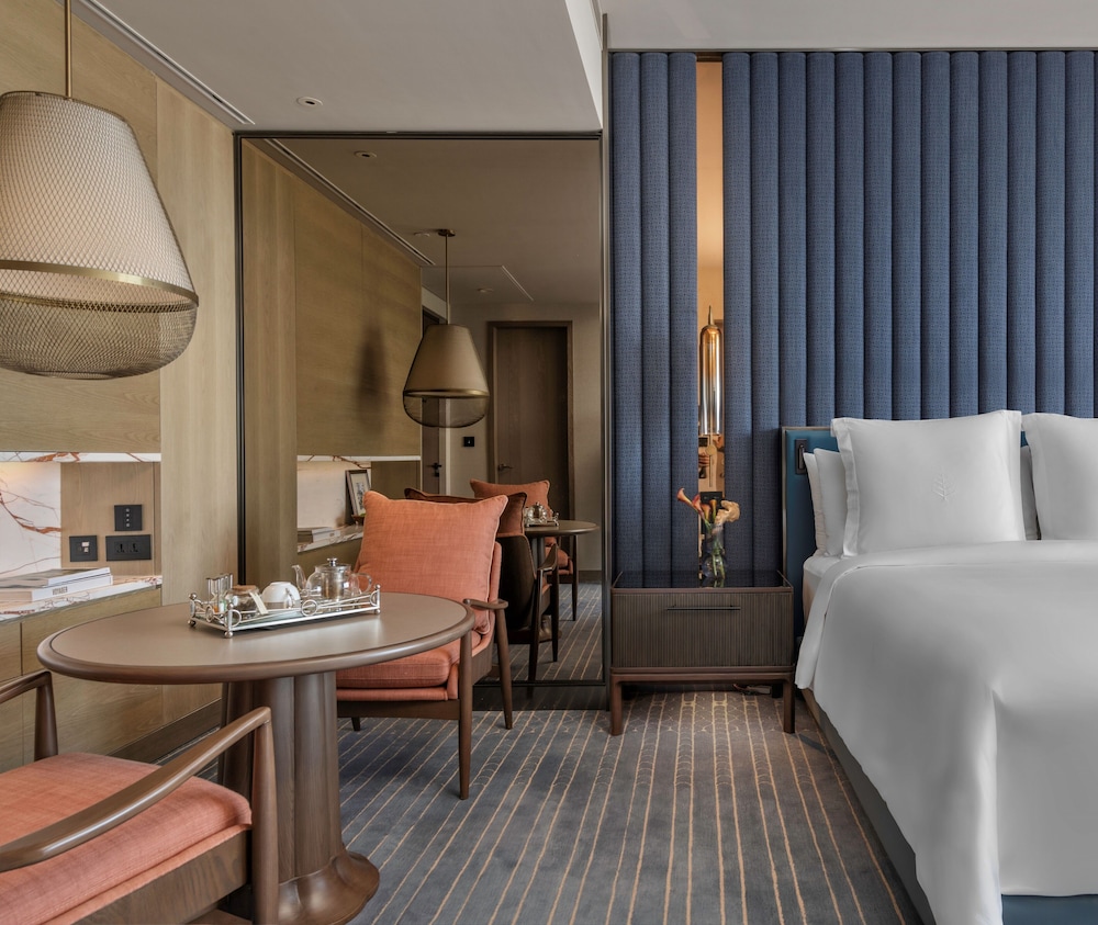 Premier Room, 1 King Bed, Sea View - Photo 1