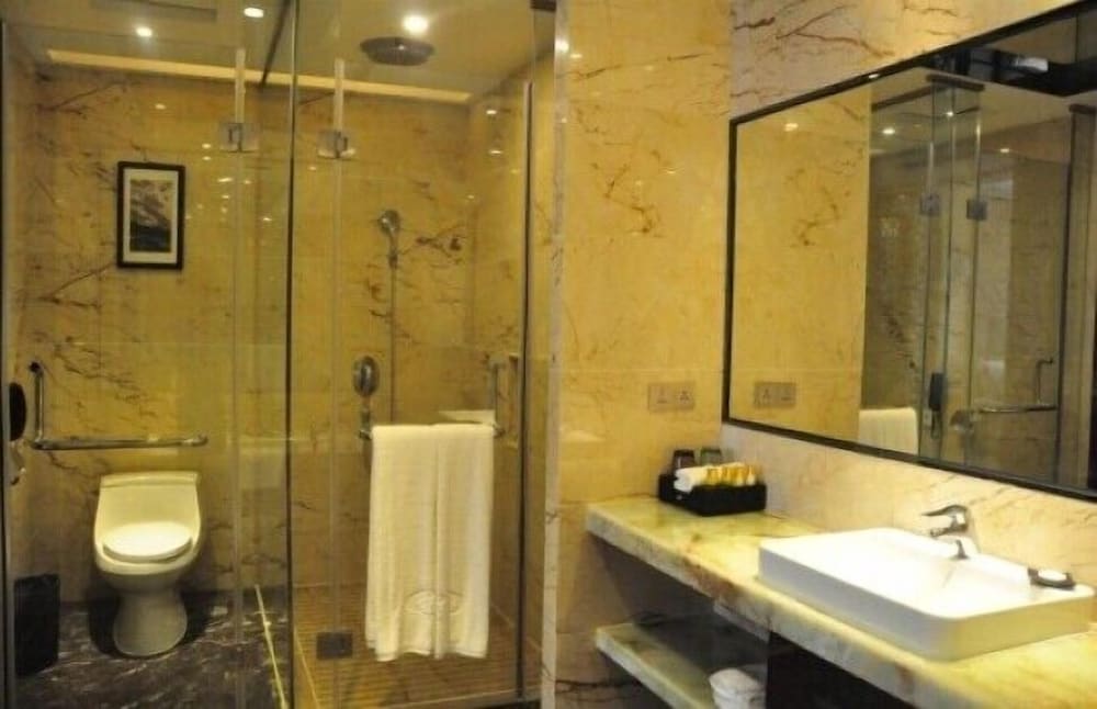 Deluxe Twin Room photo 2