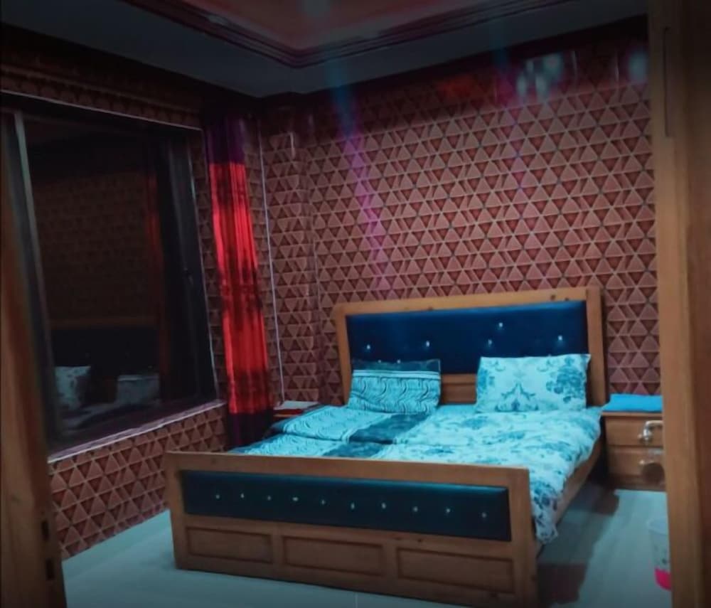 Deluxe Double Room - Photo 8