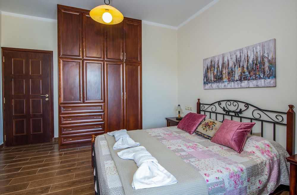 Villa, 3 Bedrooms, Smoking, Private Pool