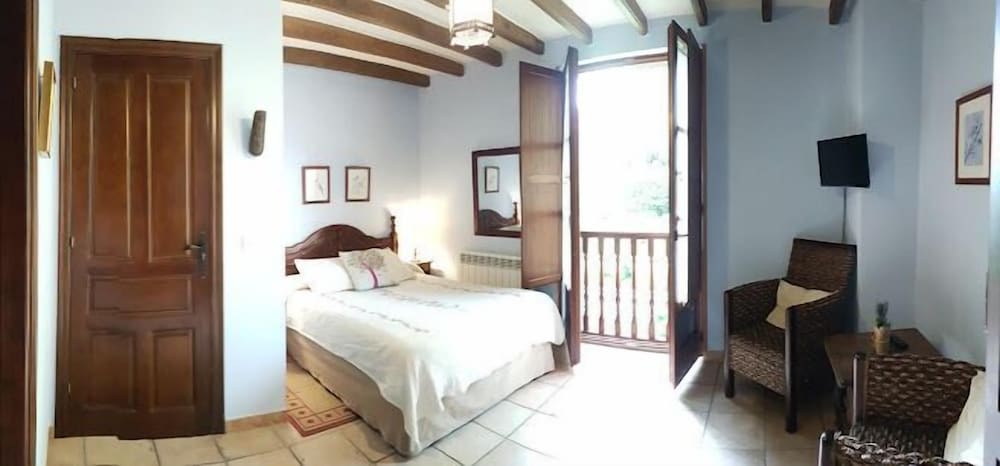 Habitación Doble o Twin Confort, con Vistas a la Montaña