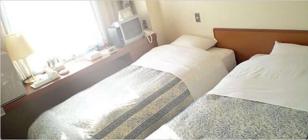 Economy Twin Room, Non Smoking photo 1