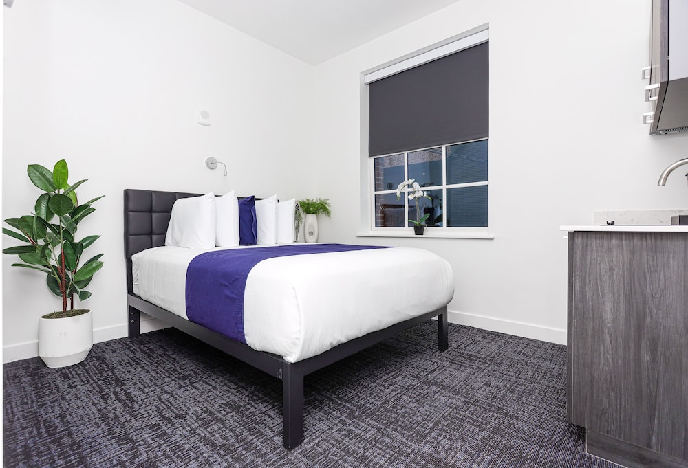 Standard Studio (1st Floor - Unit 101)