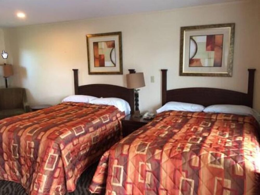 Standard Room, 2 Queen Beds, Non Smoking photo 1