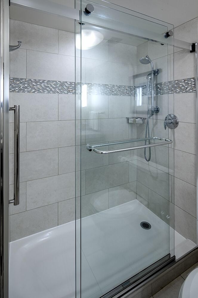 Cornell Campus Suite - Photo 3