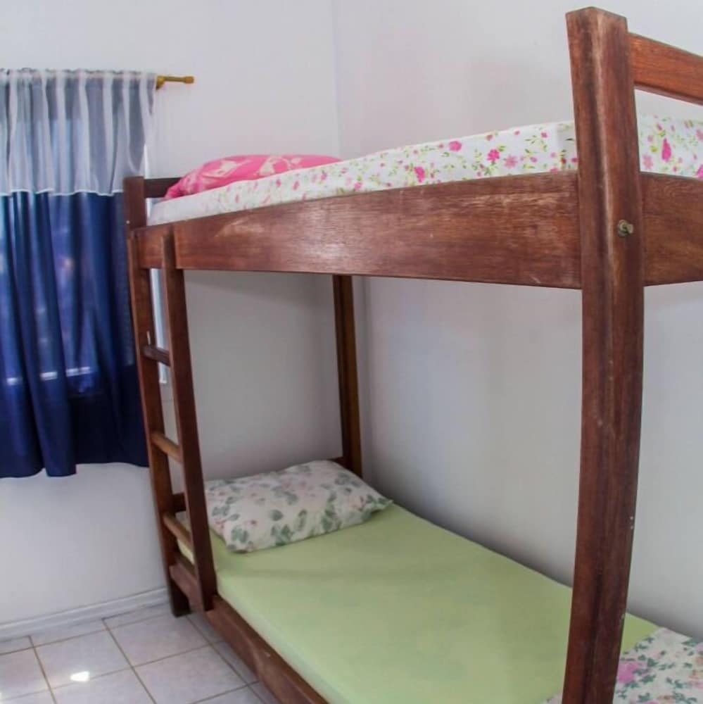 Economy Twin Room photo 1
