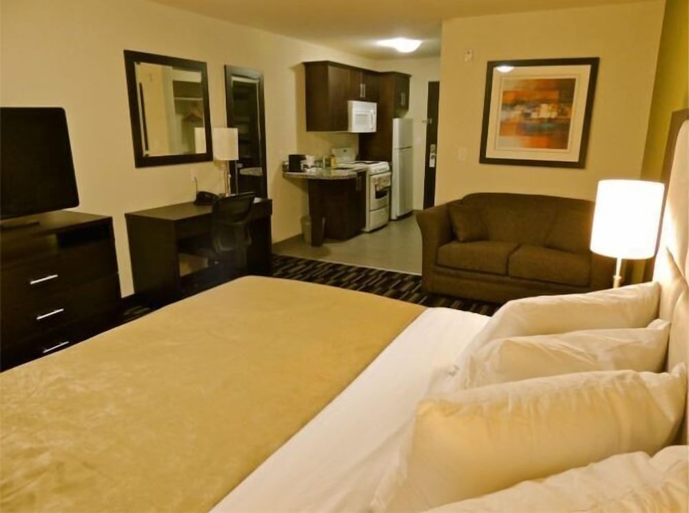Deluxe Room, 1 King Bed, Kitchen