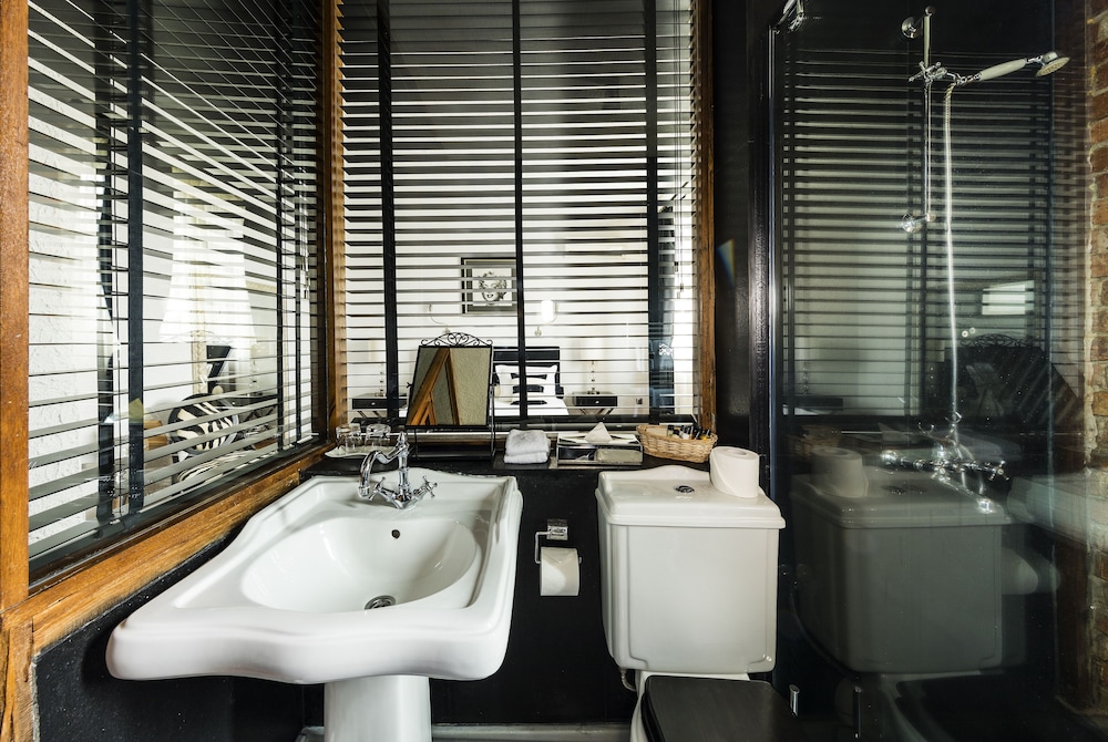 Boutique Room - Photo 5