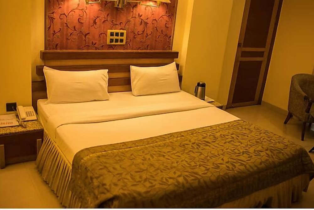 Superior Room, City View