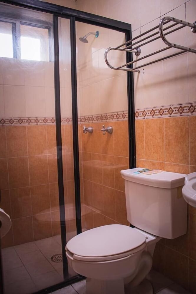 Basic Triple Room photo 2
