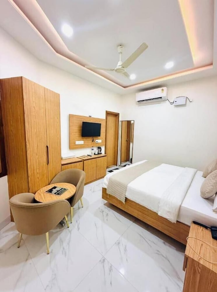 Luxury Studio Suite