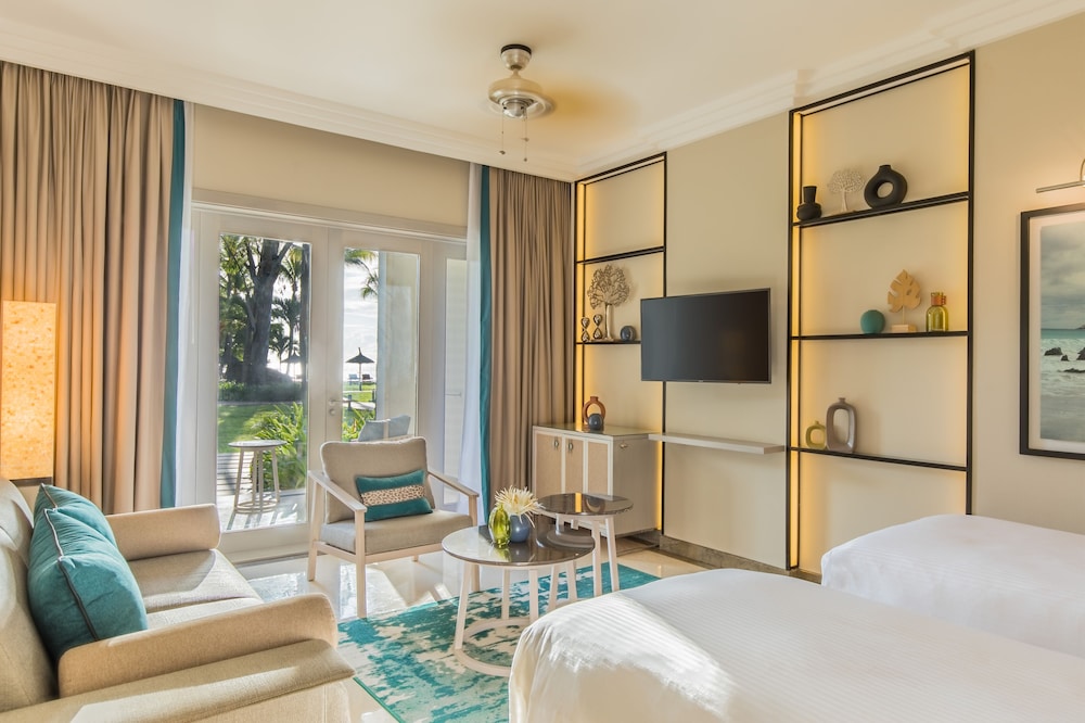 Classic Room, 2 Twin Beds (Sunset View, Seafront) - Photo 3