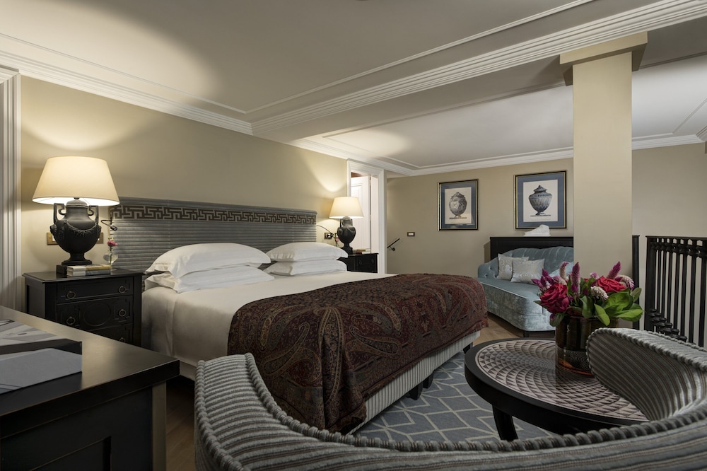 Junior Suite (2 Floor)