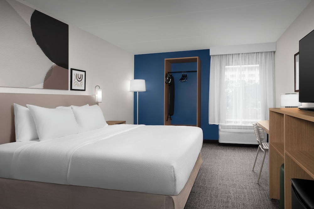 Room, 1 King Bed - Photo 1