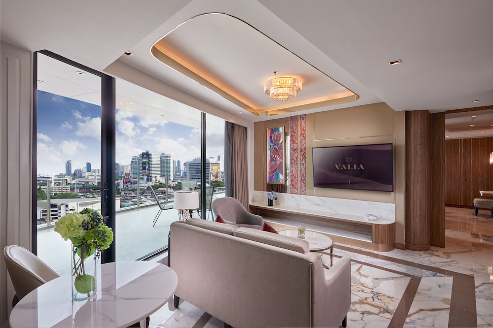 Valia Suite Club Lounge Access photo