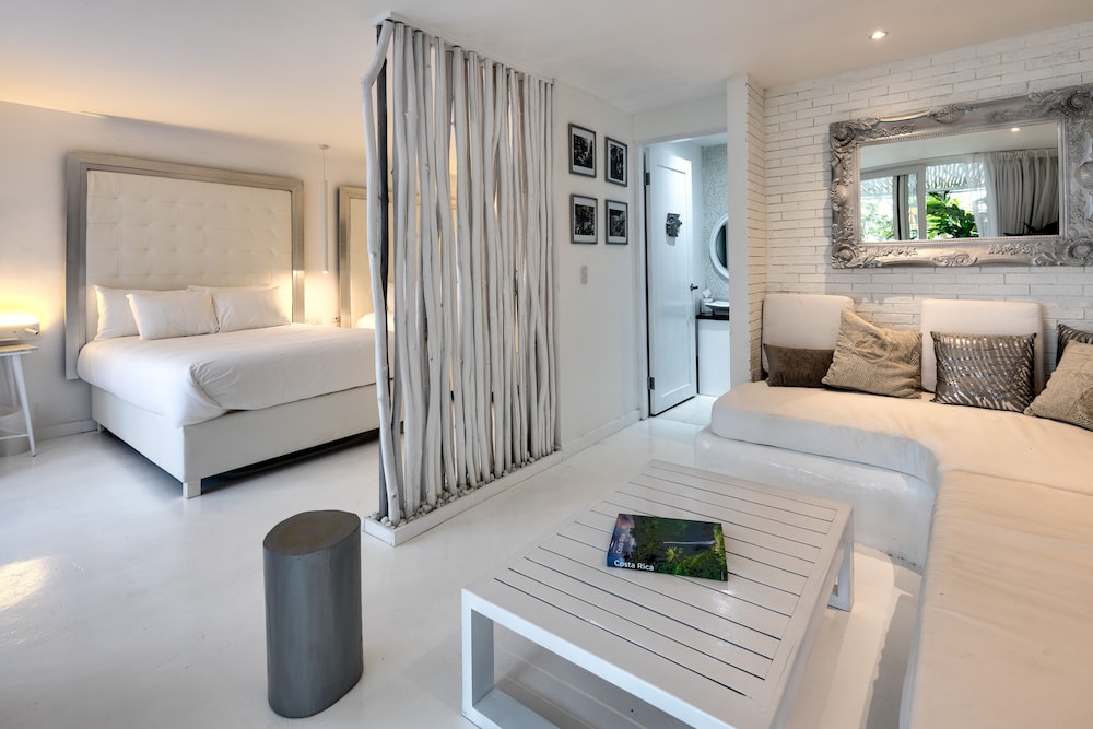 Suite, Oceanfront