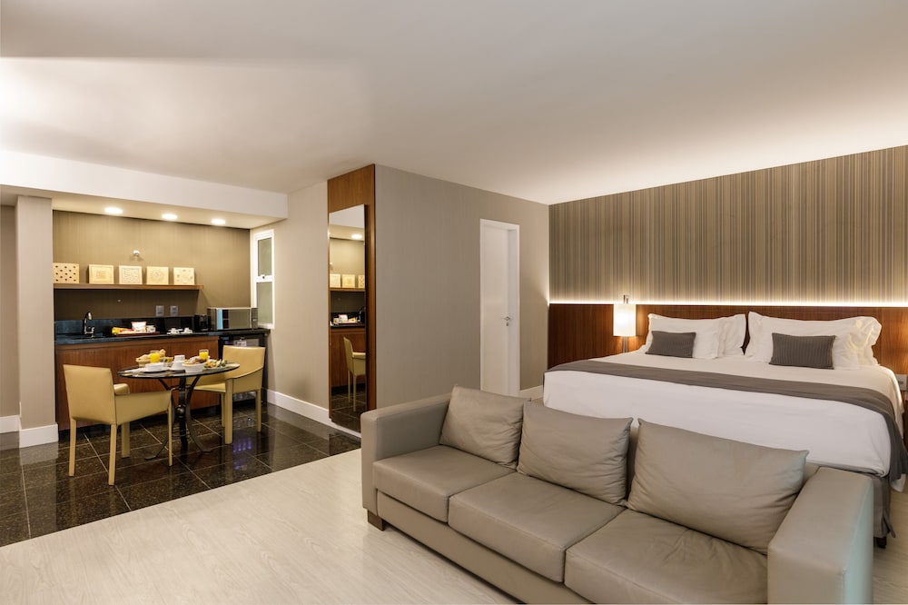 SUITE JUNIOR CASAL VISTA INTERNA - Photo 1