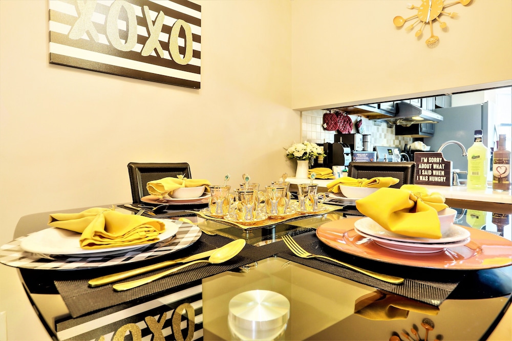 Royal House, 2 Bedrooms, Kitchen, Executive Level photo 3