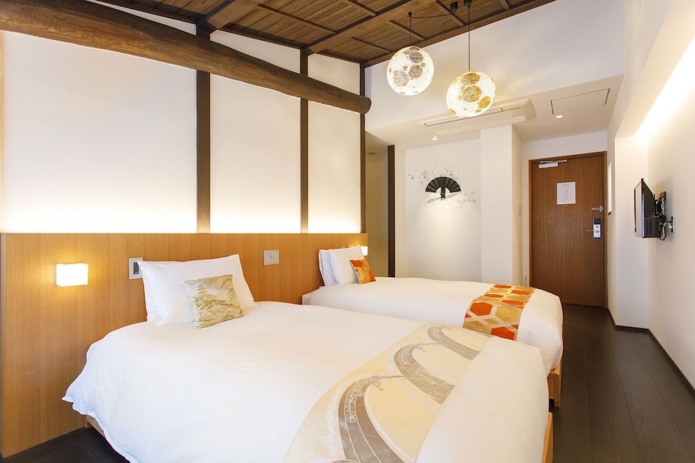 Luxury Twin Room, Non Smoking photo 1