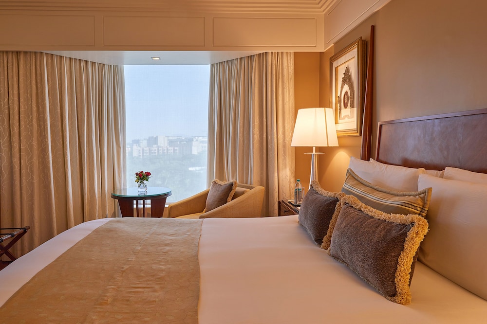 Deluxe Suite - Photo 5
