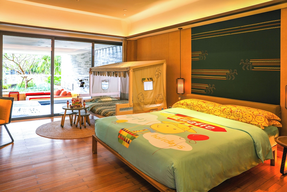 Classic Room, 1 King Bed, Club Lounge Access (Kids Theme) - Photo 1