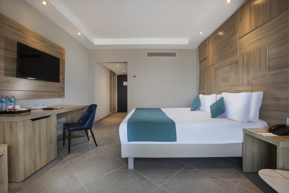 Superior Room, Garden View - Photo 2