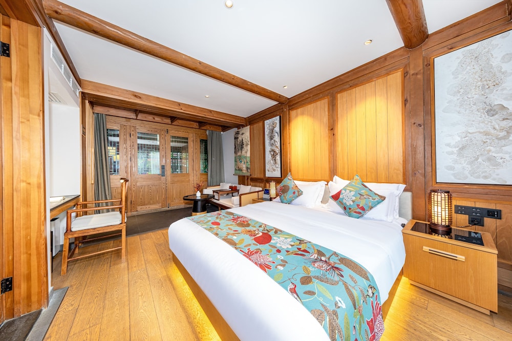 Superior Triple Room, Garden View