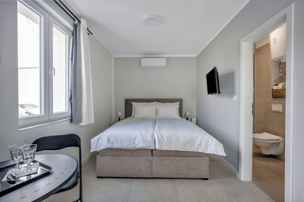 Comfort Studio