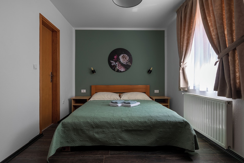 Economy Double Room (Villa Domagoj) photo 2